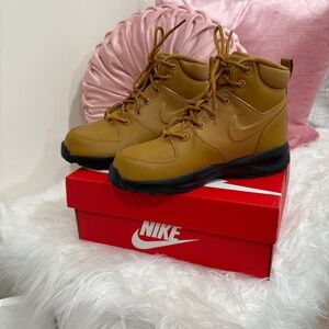 Kids Boys Nike Boot 🥾 Cognac Color